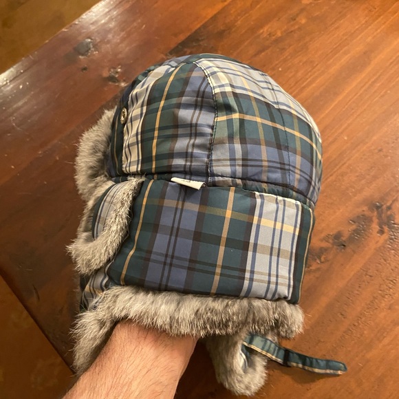 Adult S/M Fur Hat - Picture 2 of 5